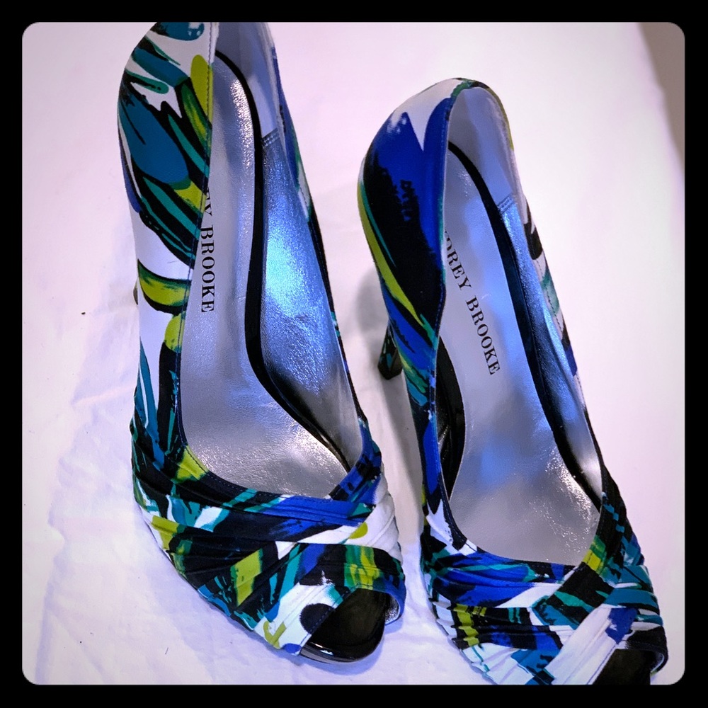 Colorful, Stylish Open Toe Heel Never Worn